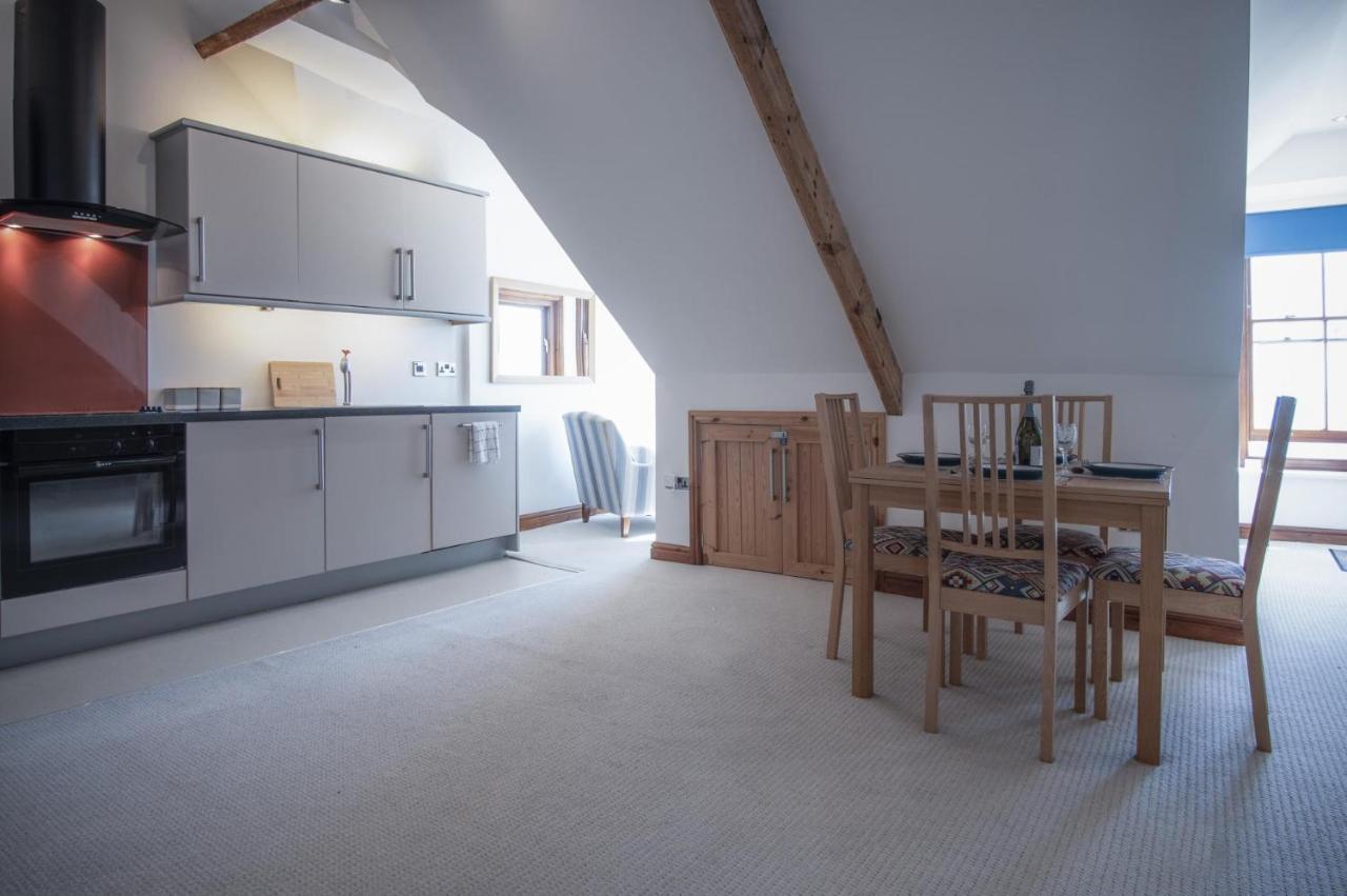 The Nest - 1 Bedroom Apartment - Tenby Eksteriør billede